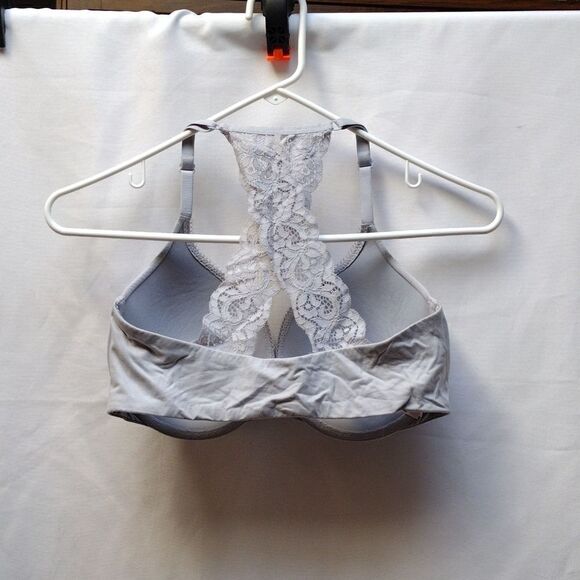 Victoria's secret bra - Picture 2 of 4